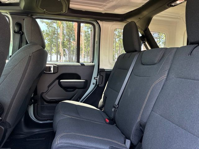 2024 Jeep Wrangler Sport S 4 Door 4x4 - 23036996 - 24