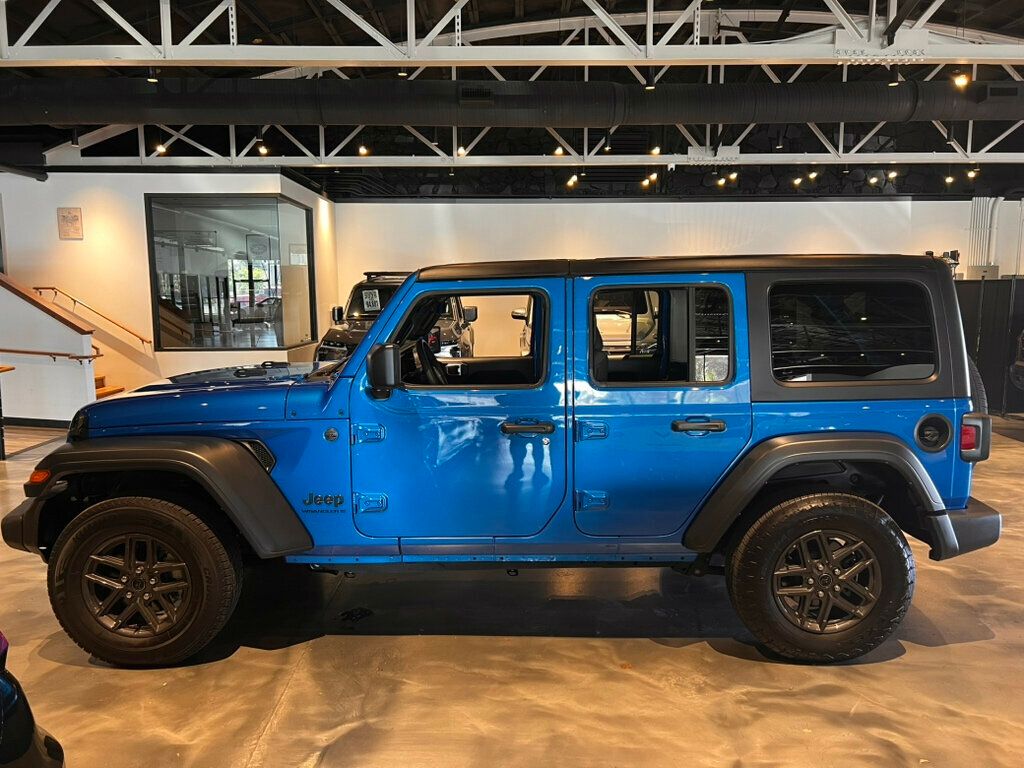 2024 Jeep Wrangler Sport S/4x4/22SPreferredPkg/AppleCarplay/AndroidAuto/AdapCruise - 22998564 - 1