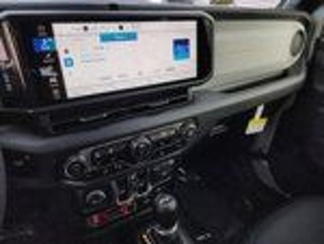 2024 Jeep Wrangler Willys - 23020679 - 13