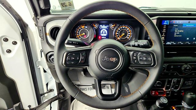 2024 Jeep Wrangler Willys 4 Door 4x4 with Hardtop & Technology Group - 22973014 - 12