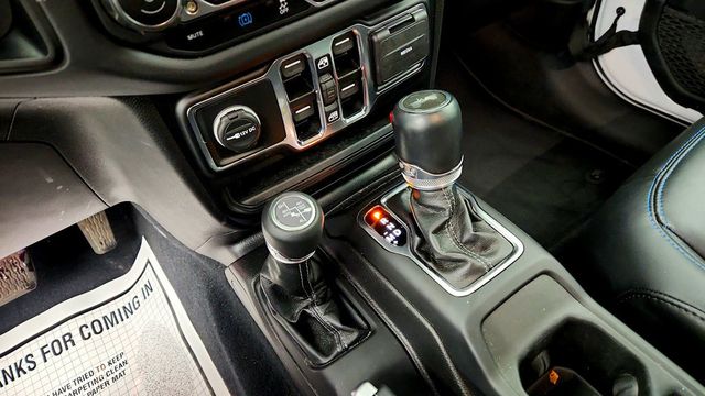 2024 Jeep Wrangler 4xe High Altitude 4x4 - 23100385 - 16