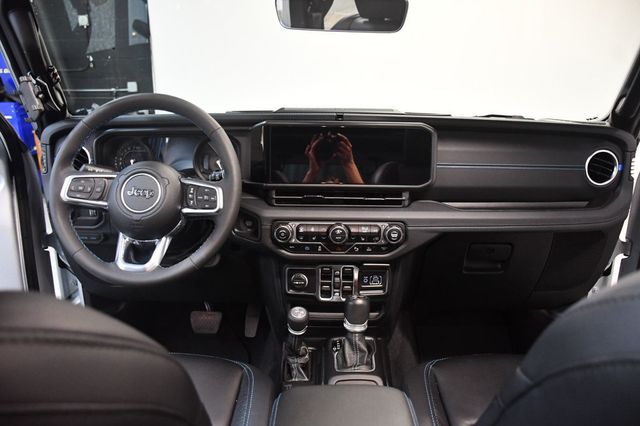 2024 Jeep Wrangler 4xe High Altitude 4x4 - 23072871 - 4