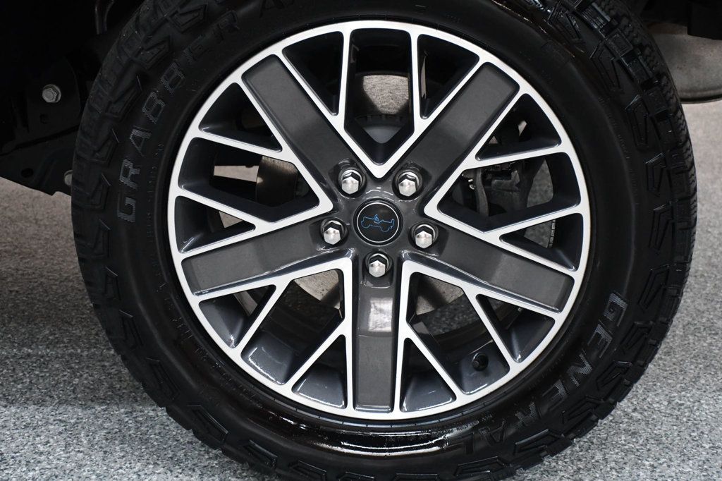 Jeep Wrangler photo 20