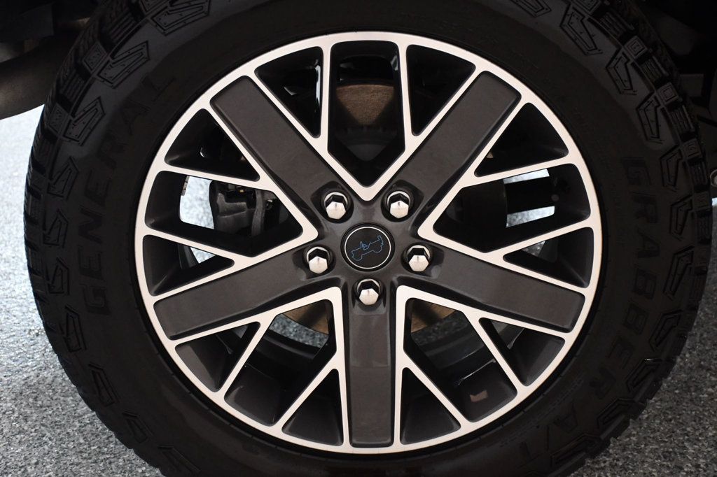 Jeep Wrangler photo 21