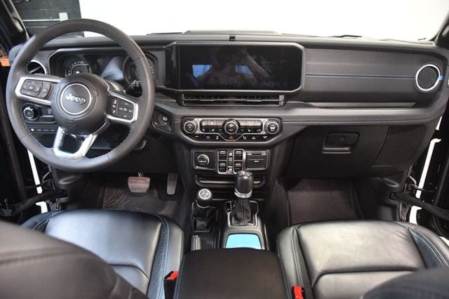 2024 Jeep Wrangler 4xe High Altitude 4x4 - 23090360 - 4