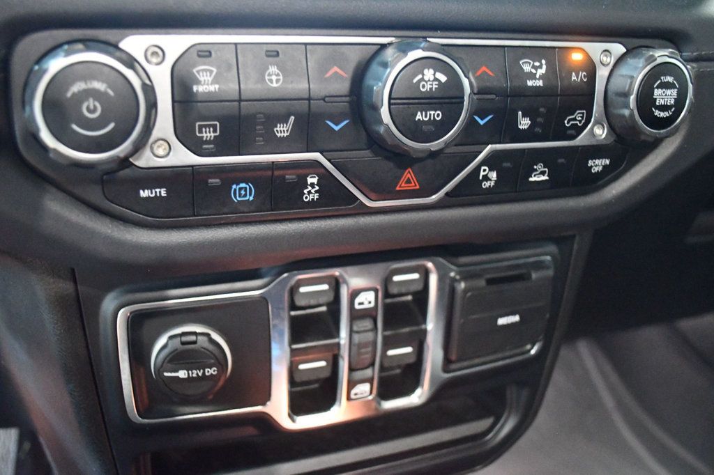Jeep Wrangler photo 68