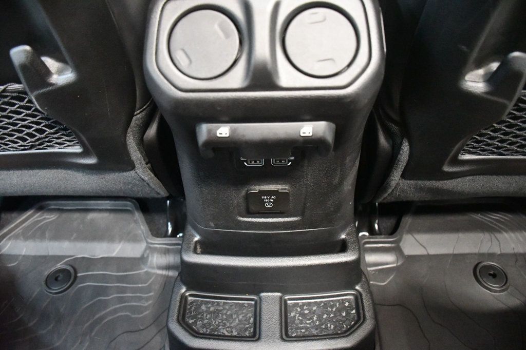 Jeep Wrangler photo 75