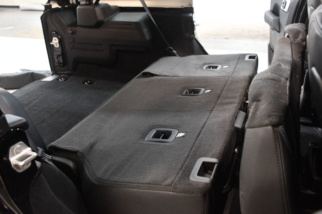 Jeep Wrangler photo 76
