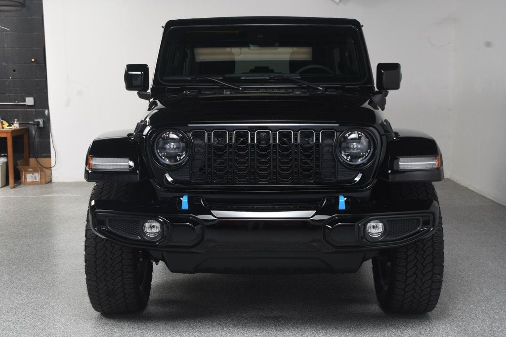 Jeep Wrangler photo 9