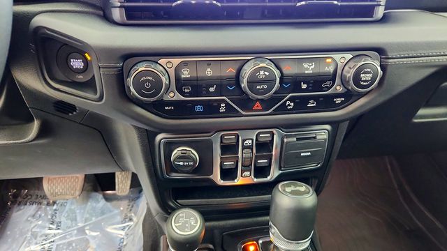 2024 Jeep Wrangler 4xe High Altitude 4x4 - 23091360 - 17