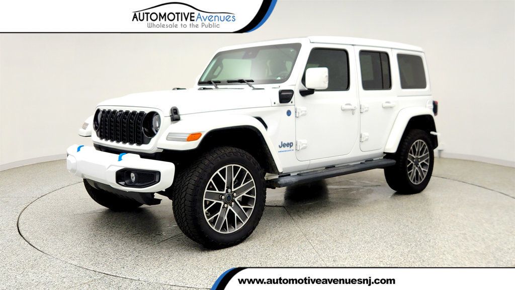 2024 Jeep Wrangler 4xe High Altitude 4x4 w/ Black Tubular Side Steps - 23026183 | Video 1