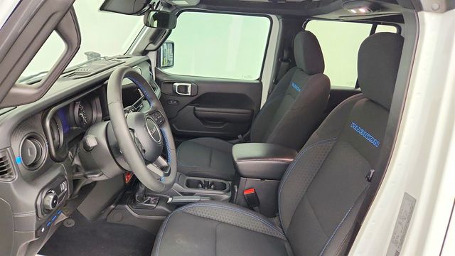 2024 Jeep Wrangler 4xe Rubicon 4x4 w/ Black 3-Piece Hard Top & Plug-In Hybrid - 23040984 - 19