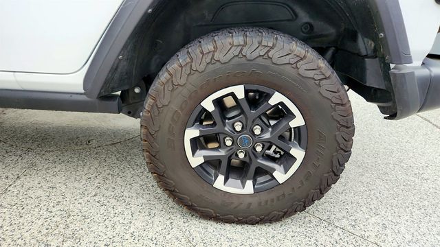 2024 Jeep Wrangler 4xe Rubicon 4x4 w/ Black 3-Piece Hard Top & Plug-In Hybrid - 23040984 - 8