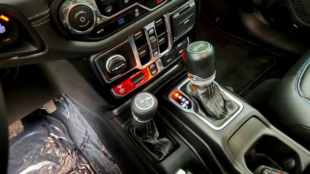 2024 Jeep Wrangler 4xe Rubicon X 4x4 w/ Nappa Leather, Alpine Audio & Steel Bumpers - 23100326 - 15