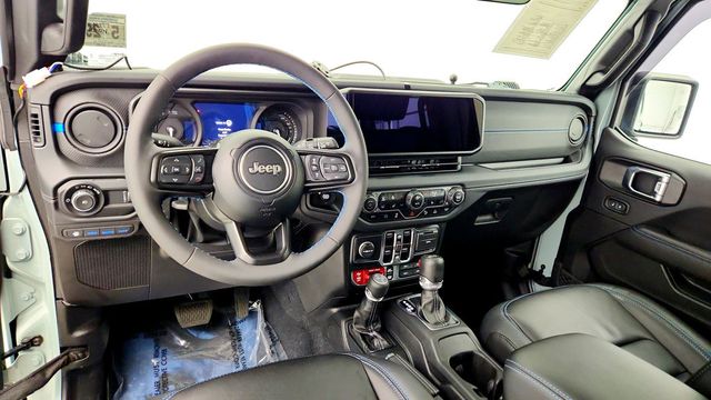 2024 Jeep Wrangler 4xe Rubicon X 4xe w/ Nappa Leather, Rock-Trac & Off-Road Camera - 23101058 - 11