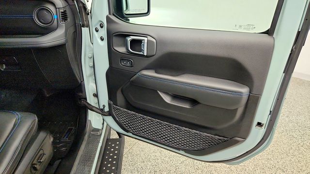 2024 Jeep Wrangler 4xe Rubicon X 4xe w/ Nappa Leather, Rock-Trac & Off-Road Camera - 23101058 - 27