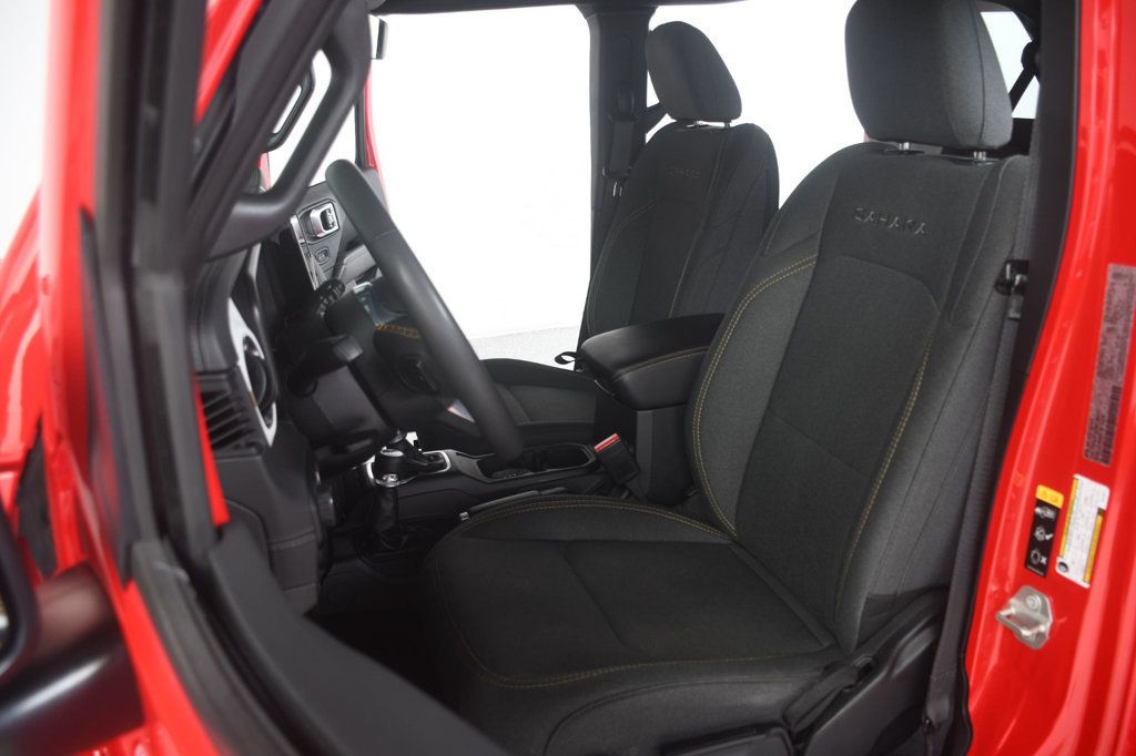 Jeep Wrangler photo 32