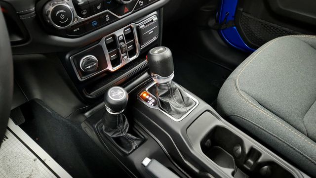 2024 Jeep Wrangler 4xe Sahara 4x4 with Safety Group and 3-Piece Hard Top - 22944213 - 15