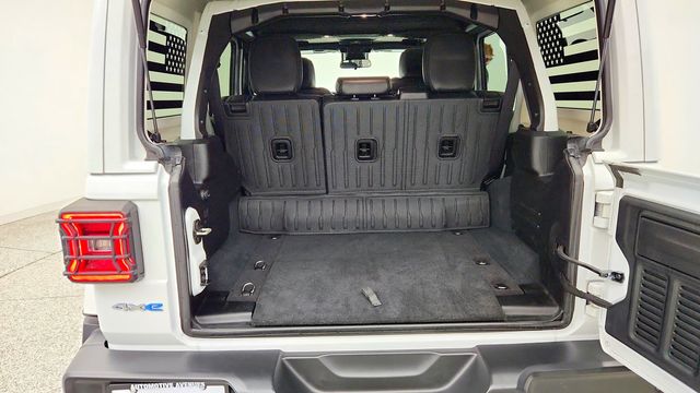 2024 Jeep Wrangler 4xe Sahara 4x4 w/ McKinley Leather Seats, Safety Group & Hard Top - 23102097 - 21