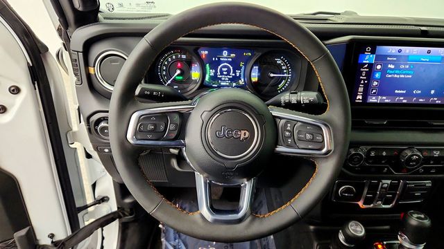 2024 Jeep Wrangler 4xe Sahara 4x4 w/ Sky One-Touch Top, Tech & Safety Pkgs - 23099949 - 12