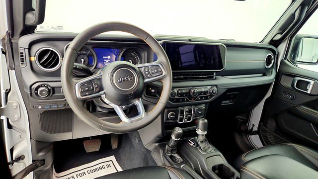 2024 Jeep Wrangler 4xe Sahara 4x4 w/ Sky One-Touch Top, Tech, Safety & Power Seats - 23100388 - 11