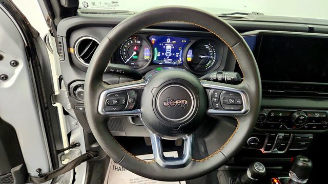 2024 Jeep Wrangler 4xe Sahara 4x4 w/ Sky One-Touch Top, Tech, Safety & Power Seats - 23100388 - 12
