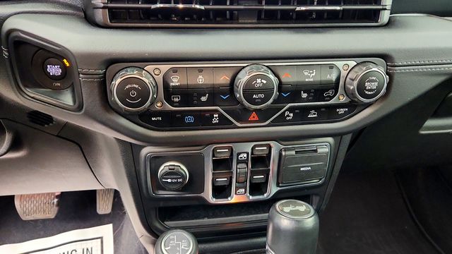 2024 Jeep Wrangler 4xe Sahara 4x4 w/ Sky One-Touch Top, Tech, Safety & Power Seats - 23100388 - 16