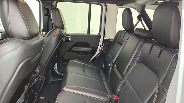 2024 Jeep Wrangler 4xe Sahara 4x4 w/ Sky One-Touch Top, Tech, Safety & Power Seats - 23100388 - 20