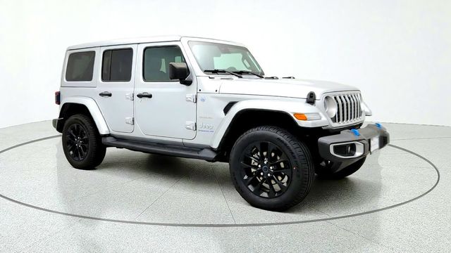 2024 Jeep Wrangler 4xe Sahara 4x4 w/ Sky One-Touch Top, Tech, Safety & Power Seats - 23100388 - 2