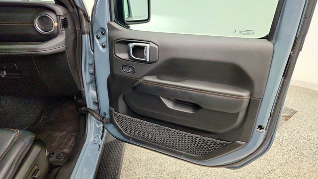 2024 Jeep Wrangler 4xe Sahara 4xe 4x4 w/ McKinley Power Seats, Hardtop & Tow Group - 23100925 - 25