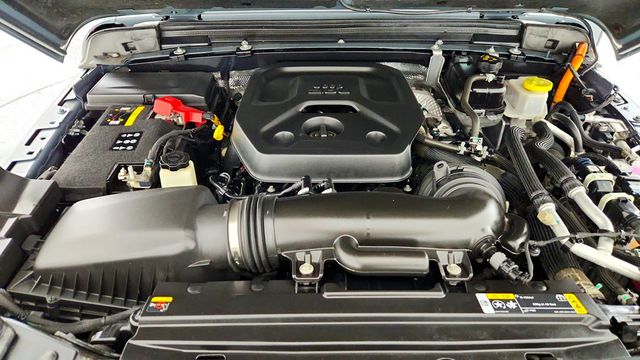 2024 Jeep Wrangler 4xe Sahara 4xe 4x4 w/ McKinley Power Seats, Hardtop & Tow Group - 23100925 - 26