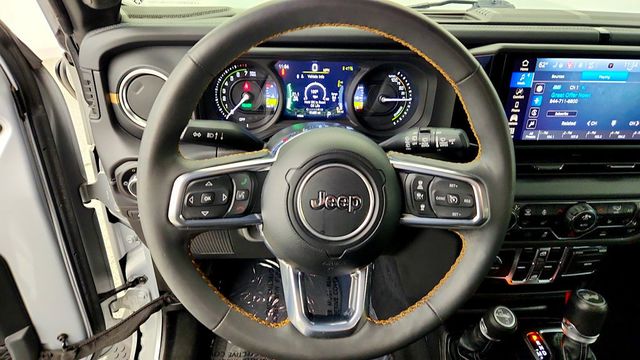 2024 Jeep Wrangler 4xe Sahara 4xe w/ Sky One-Touch Top, Power Seats & 20'' Wheels - 23100856 - 13