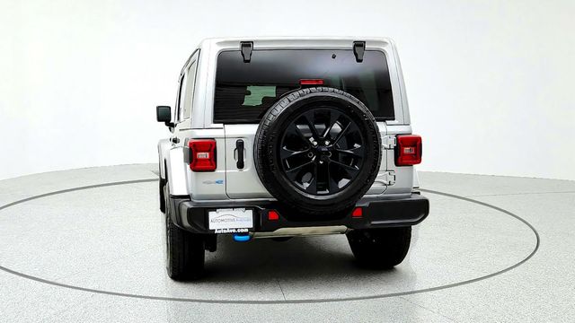 2024 Jeep Wrangler 4xe Sahara 4xe w/ Sky One-Touch Top, Power Seats & 20'' Wheels - 23100856 - 5