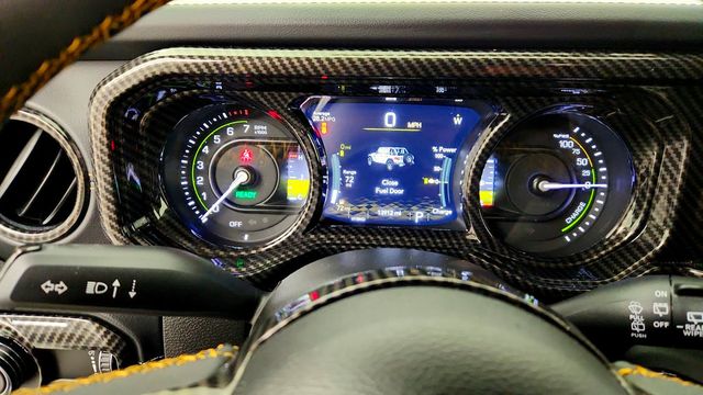 2024 Jeep Wrangler 4xe Sahara 4xe w/ Tech Group, Alpine, Navi & Off-Road Camera - 23100867 - 13