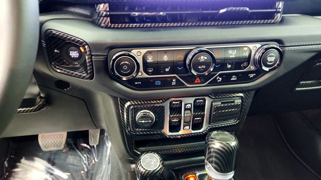 2024 Jeep Wrangler 4xe Sahara 4xe w/ Tech Group, Alpine, Navi & Off-Road Camera - 23100867 - 16