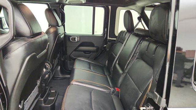 2024 Jeep Wrangler 4xe Sahara 4xe w/ Tech Group, Alpine, Navi & Off-Road Camera - 23100867 - 21