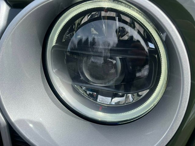 2024 Jeep Wrangler 4xe Sahara with Factory Hard Top and Soft Top $65,350 MSRP - 22986887 - 11