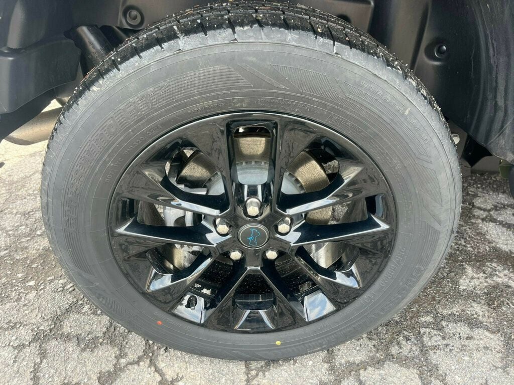 2024 Jeep Wrangler 4xe Sahara with Factory Hard Top and Soft Top $65,350 MSRP - 22986887 - 15