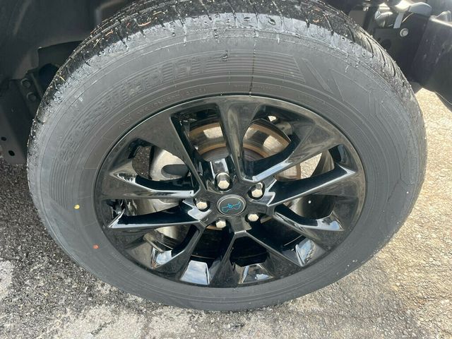 2024 Jeep Wrangler 4xe Sahara with Factory Hard Top and Soft Top $65,350 MSRP - 22986887 - 16