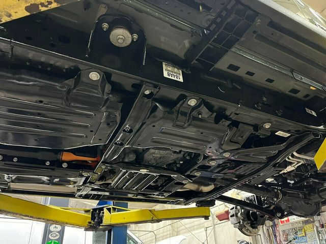 2024 Jeep Wrangler 4xe Sahara with Factory Hard Top and Soft Top $65,350 MSRP - 22986887 - 19