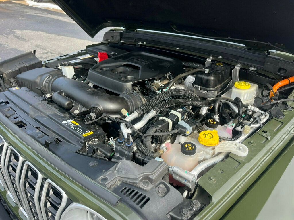 2024 Jeep Wrangler 4xe Sahara with Factory Hard Top and Soft Top $65,350 MSRP - 22986887 - 61