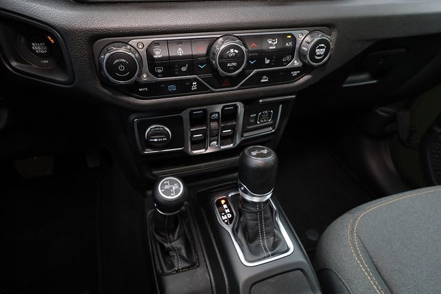 2024 JEEP Wrangler 4xe Sport S 4x4 - 23075916 - 31