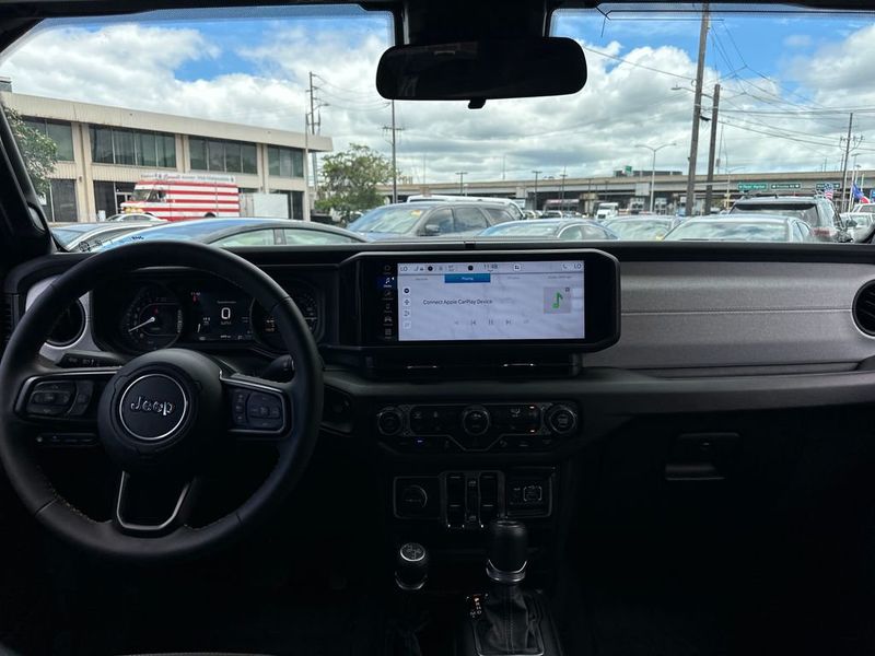 2024 Jeep Wrangler 4xe Sport S 4x4 - 23016416 - 13