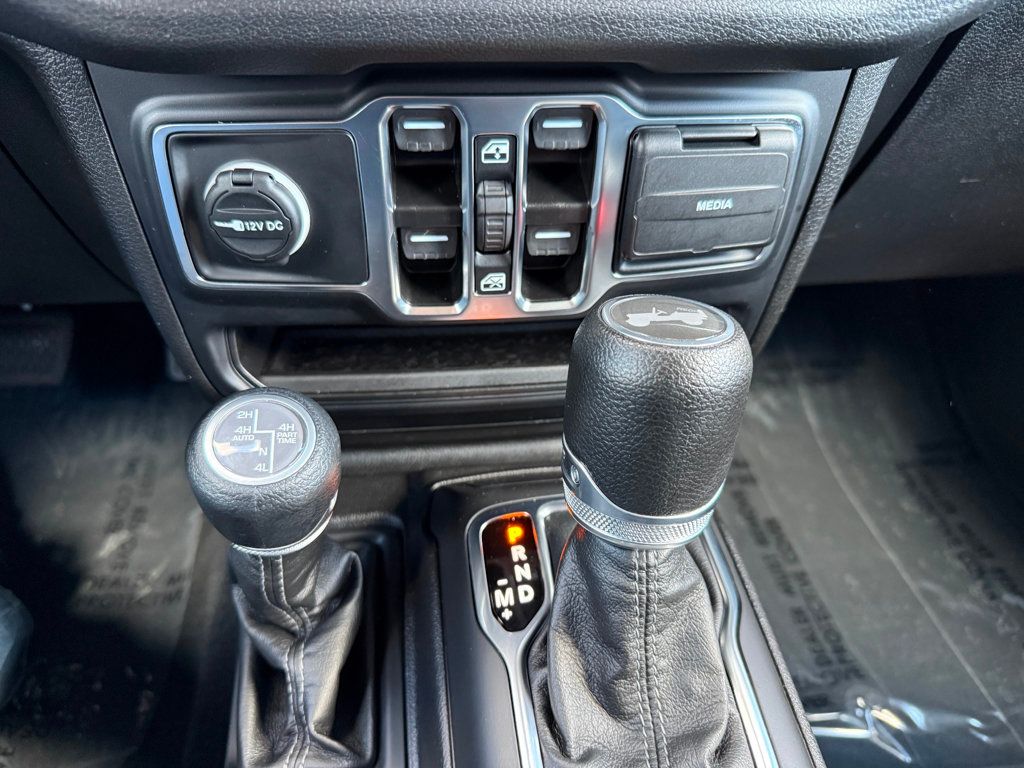 2024 Jeep Wrangler 4xe Sport S 4x4 - 22929650 - 19