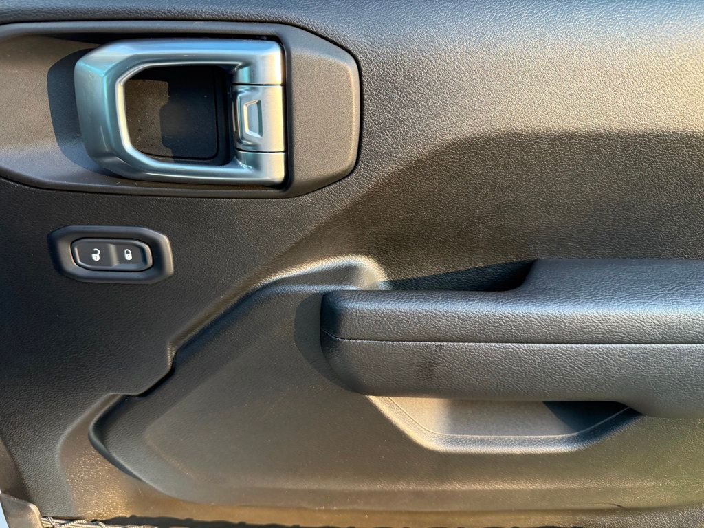 2024 Jeep Wrangler 4xe Sport S 4x4 - 22958510 - 32