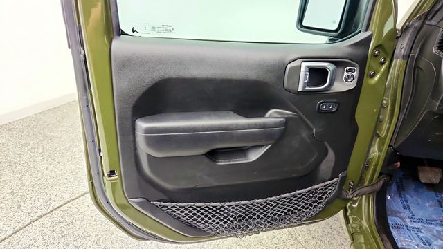 2024 Jeep Wrangler 4xe Sport S 4xe w/ Convenience Group & 3-Piece Hard Top - 23099970 - 9