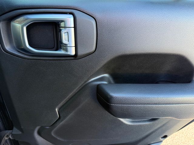 2024 Jeep Wrangler 4xe Willys 4x4 - 22929649 - 31