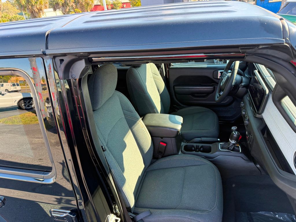 2024 Jeep Wrangler 4xe Willys 4x4 - 22929649 - 32