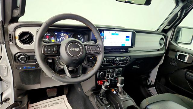 2024 Jeep Wrangler 4xe Willys 4x4 w/ Convenience Group, Black 3-Piece Hard Top & Hitch - 23032589 - 11