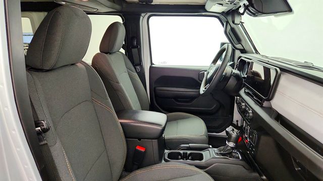 2024 Jeep Wrangler 4xe Willys 4x4 w/ Convenience Group, Black 3-Piece Hard Top & Hitch - 23032589 - 21